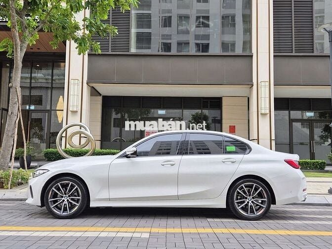 BMW 320i Sportline Đăng ký 2025 - 12000 km