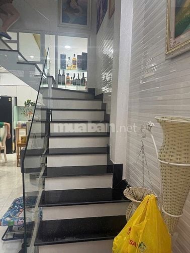 Bán nhà 4 lầu 69/8 Lê Lai, P.12, Q.Tân Bình, gần chợ bà Hoa