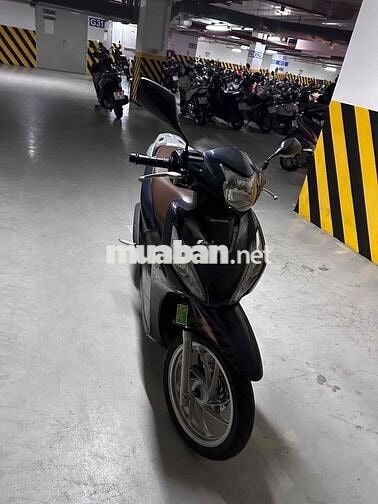 Chính chủ bán xe Vision 1 đời chủ mới chạy 10000km