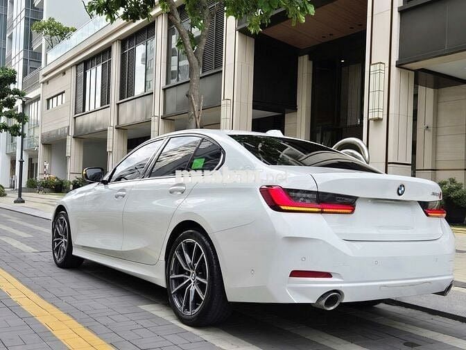 BMW 320i Sportline Đăng ký 2025 - 12000 km