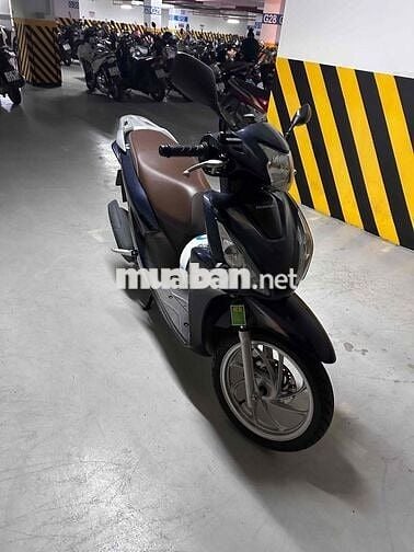 Chính chủ bán xe Vision 1 đời chủ mới chạy 10000km