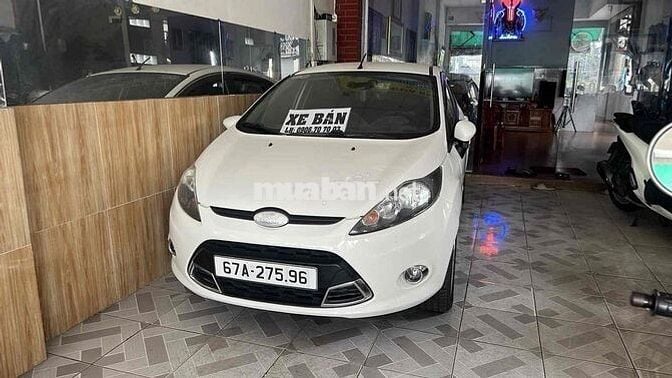 Ford Fiesta 2013 1.6 AT Hatchback - 95000 km