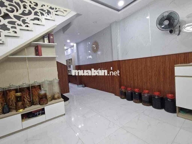 NHÀ MẶT TIỀN HẺM CHỢ CẦU 3 TẦNG QUANG TRUNG 68M2 ( 5 X13 )