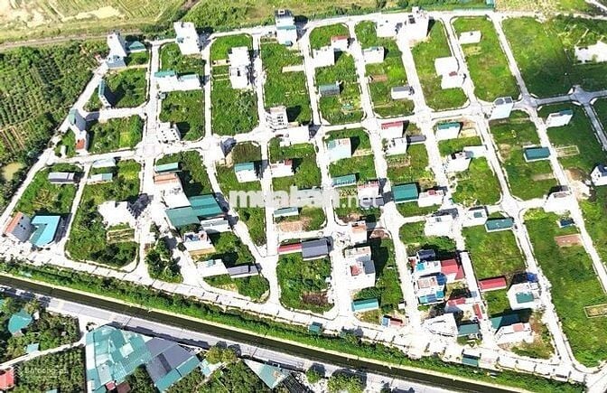 PHÂN LÔ VỈA HÈ Song Phương 6 tỷ,48m2,sẵn sổ,cạnh ĐLTHĂNG LONG,GA METRO