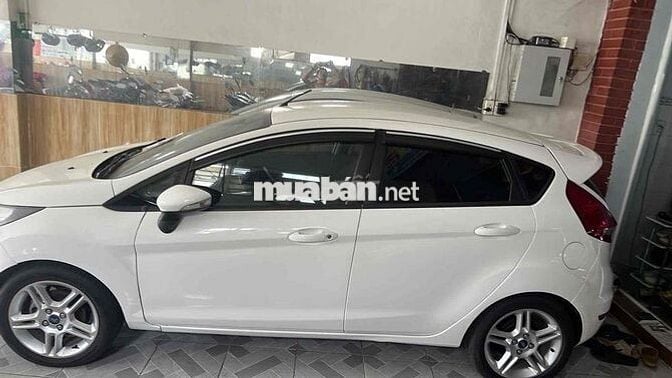 Ford Fiesta 2013 1.6 AT Hatchback - 95000 km