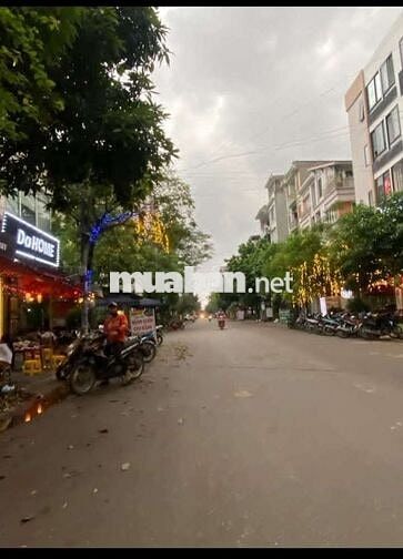 Tôi cần bán nhà 7tầng mặt ngõ ô tô vỉa hè kinh doanh, Phú Diễn Tôi cần bán nhà 7tầng mặt ngõ ô tô vỉa hè kinh doanh, Phú Diễn