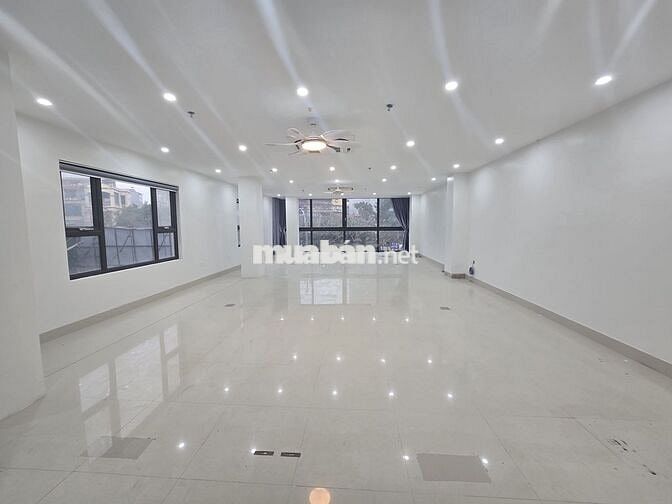 CHO THUÊ TÒA NHÀ LÔ GÓC 3 MẶT THOÁNG – 8 TẦNG - TRUNG TÂM PHỐ VỌNG