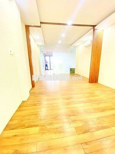 TÒA NHÀ ỐP KÍNH - 267B Phan Xích Long, Phường 7, PN - DTSD 484m2