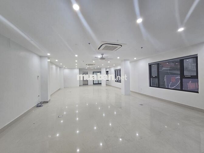 CHO THUÊ TÒA NHÀ LÔ GÓC 3 MẶT THOÁNG – 8 TẦNG - TRUNG TÂM PHỐ VỌNG