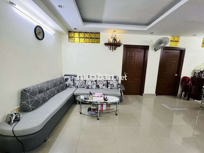 Chính chủ cần bán chung cư miếu nổi