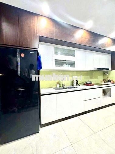 NGHĨA ĐÔ - CẦU GIẤY - PHÂN LÔ OTO ĐỖ CỬA - SÁT MẶT PHỐ - FULL NỘI THẤT