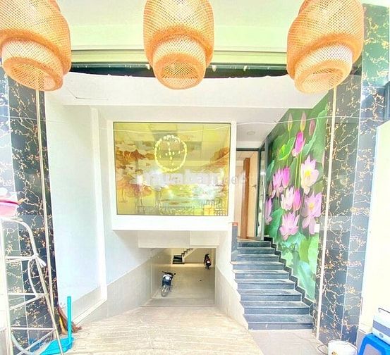 TÒA NHÀ ỐP KÍNH - 267B Phan Xích Long, Phường 7, PN - DTSD 484m2