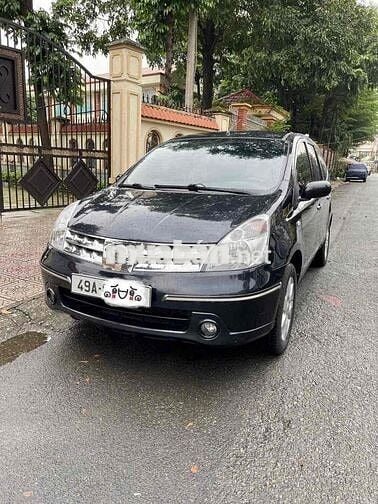 Nissan Grand livina Số tự Động 7 Chổ siu đẹp