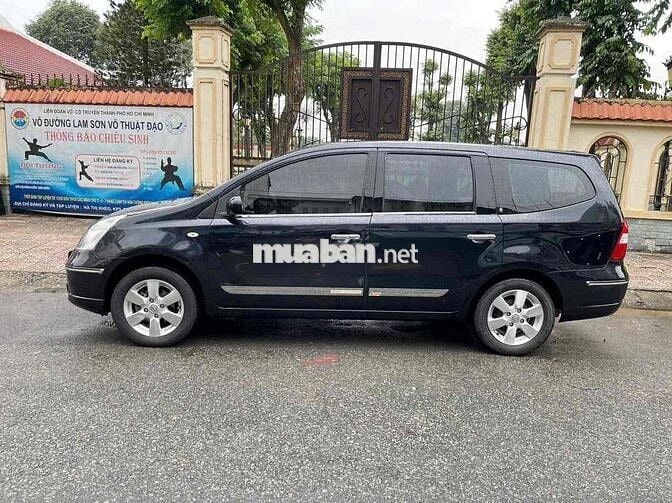 Nissan Grand livina Số tự Động 7 Chổ siu đẹp