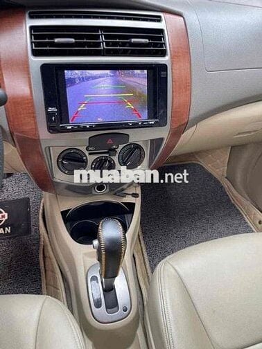 Nissan Grand livina Số tự Động 7 Chổ siu đẹp
