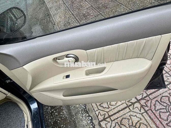 Nissan Grand livina Số tự Động 7 Chổ siu đẹp