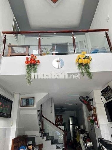 Hiếm, Nở hậu, Chỉ 6 tỷ 7 nhà 5 lầu, 5 PN, 5W, Sân Thượng