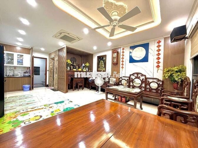 Bán nhà LẠC LONG QUÂN 50 M 7 TẦNG.THANG MÁY.OTO 7 CHỖ VÀO NHÀ.THÔNG .K