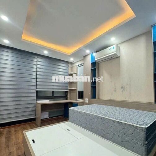 Hơn 8 tỷ có ngay phân lô Phùng Chí Kiên, 30m2, 5T-ô tô, full nội thất