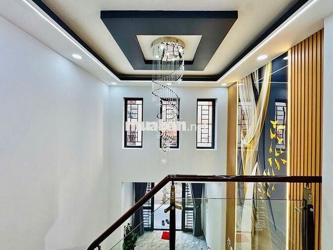 NHÀ MỚI ĐẸP LUNG LINH! Đường Thích Quảng Đức, Q.PN 5 tầng 105,7m2 sàn