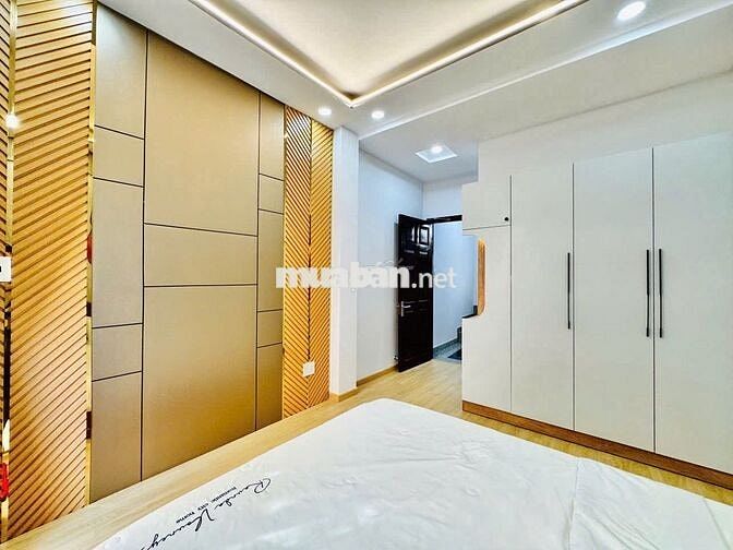 NHÀ MỚI ĐẸP LUNG LINH! Đường Thích Quảng Đức, Q.PN 5 tầng 105,7m2 sàn
