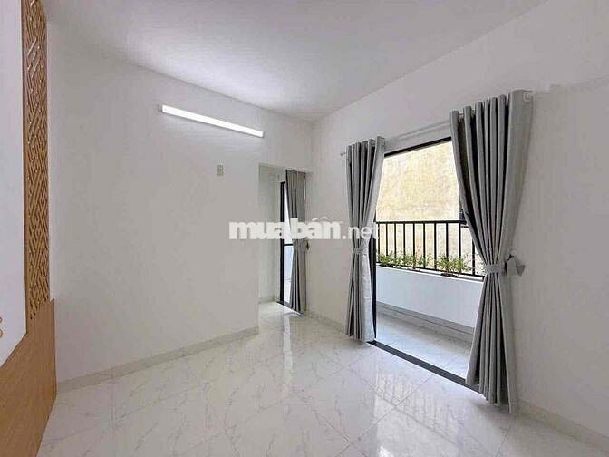 Nhà 3 tầng 3 mê hiện đại cần bán