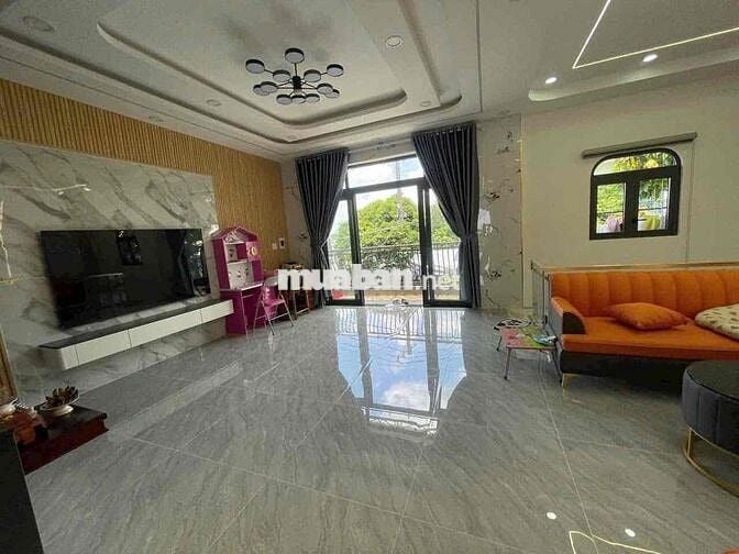 Nhà trên mặt tiền đường ttt9 cách đặng thúc vịnh 50 m