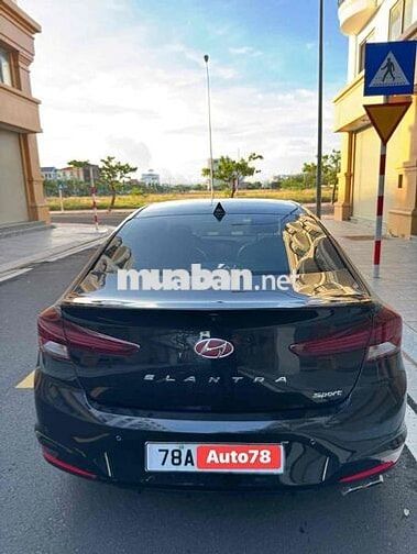 Hyundai Elantra 2019 1.6AT Sport - 50000 km