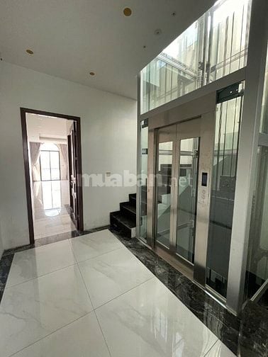 Cho thuê shophouse 5 tầng diện tích 500m2 có thang máy giá 35tr OCP1 