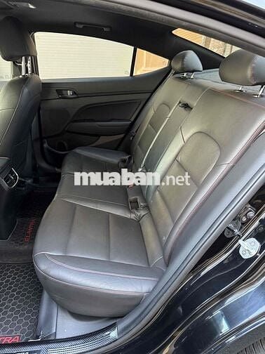 Hyundai Elantra 2019 1.6AT Sport - 50000 km