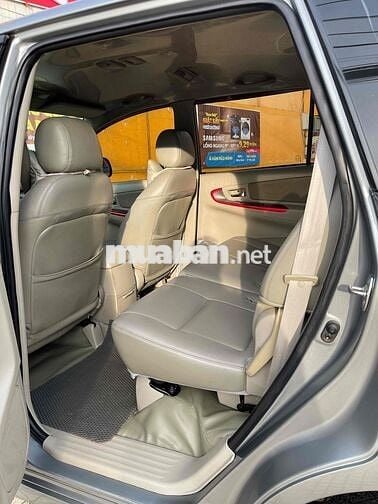 Toyota Innova 2012 2.0G - 112500 km số tự động