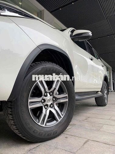 Toyota Fortuner Legender 2020 4x2 AT -- 2 vạn 6km