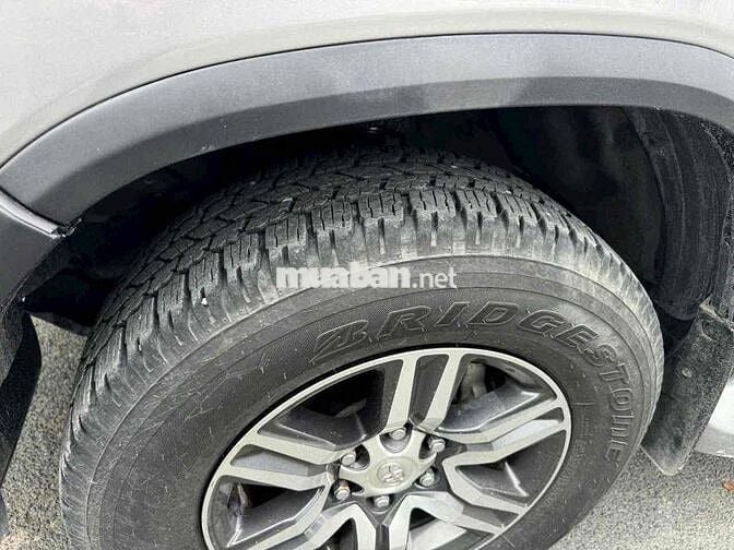 Toyota Fortuner 2018 2.7V 4x2 AT - 45000 km
