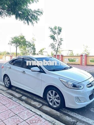 Hyundai Accent 2016 1.4 MT nhập Hàn nguyên chiếc