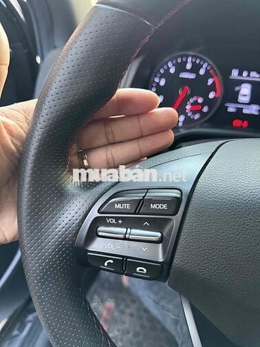 Hyundai Elantra 2019 1.6AT Sport - 50000 km