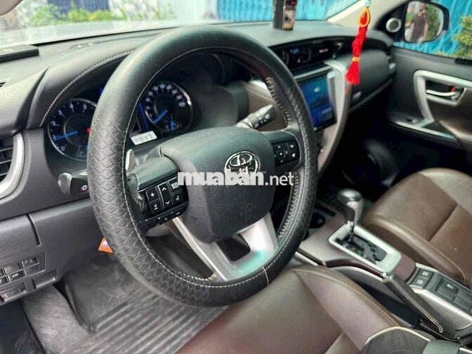 Toyota Fortuner 2018 2.7V 4x2 AT - 45000 km