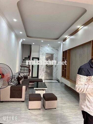 Bán nhà phố Bà Triệu ,Hà Đông 35m 5T chỉ 11,5 tỷ thang máy ,ôtô đỗ cửa