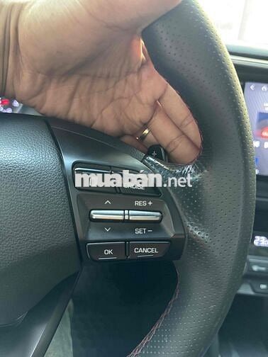 Hyundai Elantra 2019 1.6AT Sport - 50000 km