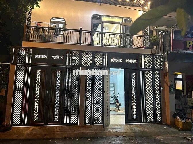 Nhà trên mặt tiền đường ttt9 cách đặng thúc vịnh 50 m
