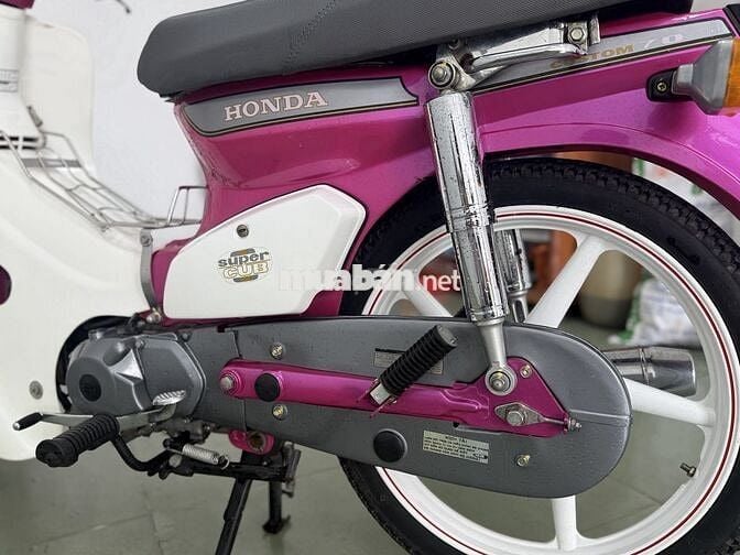 Honda 82 , đẹp keng , máy êm như xe điện