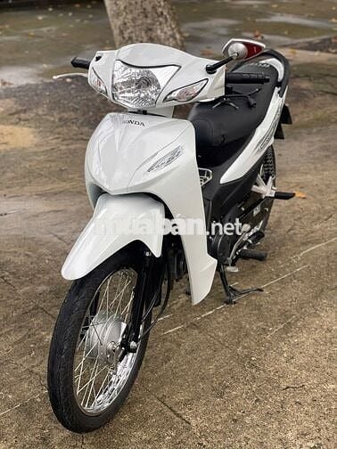 Wave 2024 đi 4 ngàn  chính chủ kí giấy
