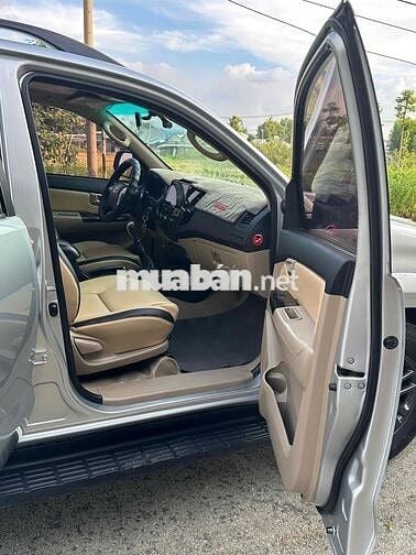 Toyota Fortuner 2016 2.5G 4x2 - 179365 km