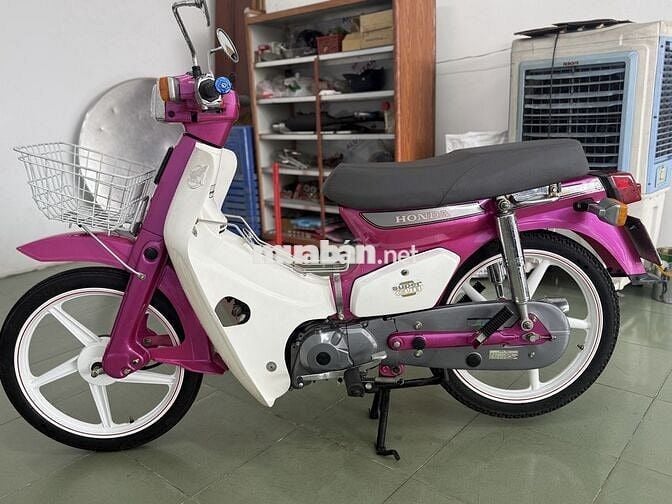 Honda 82 , đẹp keng , máy êm như xe điện