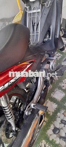 Xe máy Suzuki Axelo 125cc côn tay