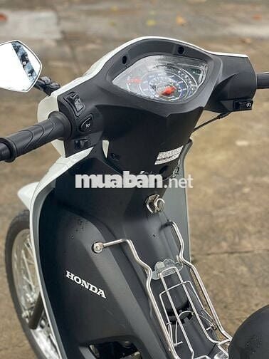 Wave 2024 đi 4 ngàn  chính chủ kí giấy