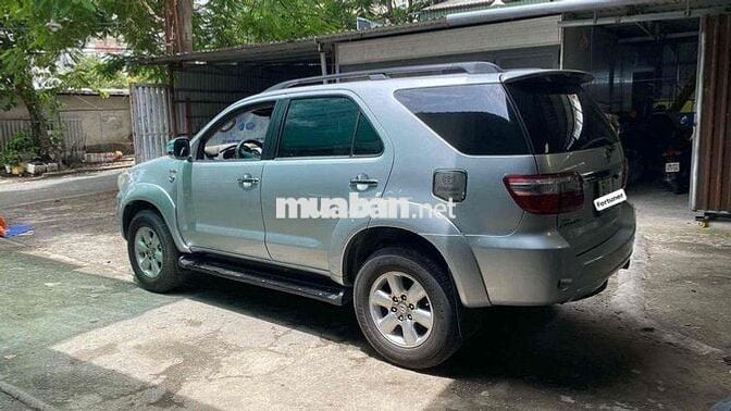Bán Fortuner Máy Dầu Số Sàn 2011 Cực Đẹp. Giá Tốt