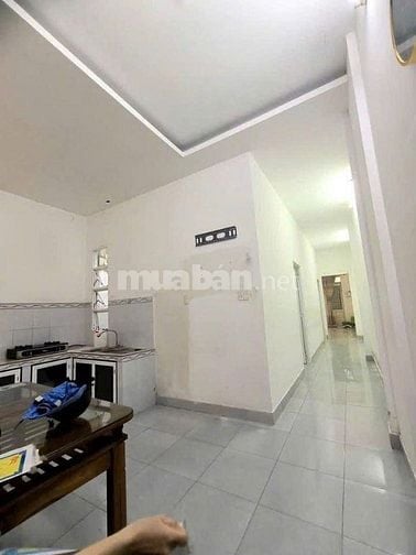 CẦN BÁN GẤP NHÀ CẤP 4 RỘNG RÃI Ở GẦN BV ĐA KHOA KHU VỰC CỦ CHI 750TR