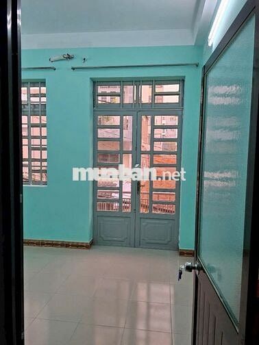Nhà hẻm xe hơi Lê đức thọ, 3 tầng ( 4x10m) , 3PN 3Wc giá 11 triệu/th