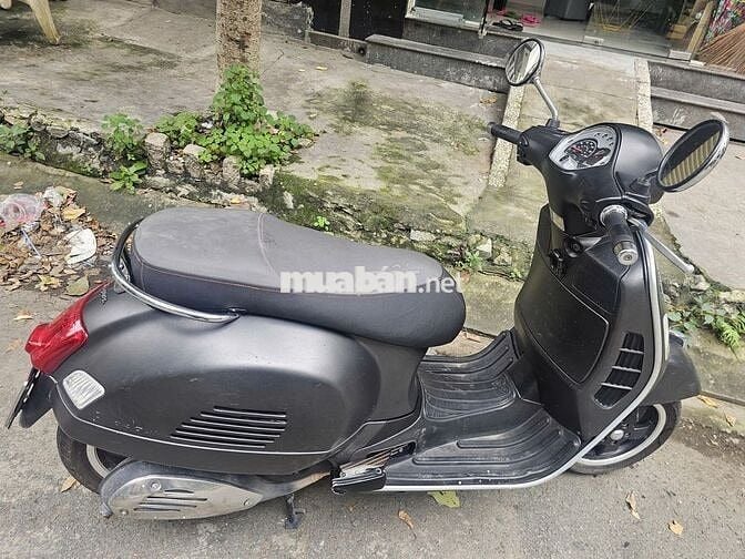 Piaggio GTS 125 Super 2016 -  Xám - BSTP