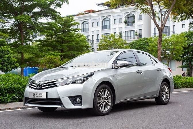 Toyota Corolla Altis 2015 1.8G AT - 90000 km